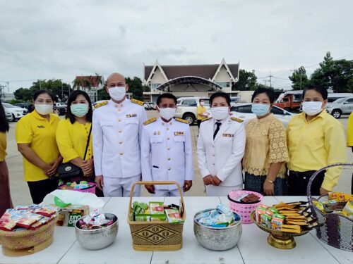 พิธีทำบุญตักบาตร เนื่องในโอกาสวันเฉลิมพระชนมพรรษา 68 พรรษา