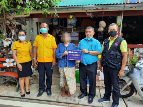 พมจ.ยโสธร ลงพื้นที่มอบป้ายและเยี่ยมบ้านคนพิการที่ได้รับการปรับสภาพแวดล้อม ที่อยู่อาศัยสำหรับคนพิการ