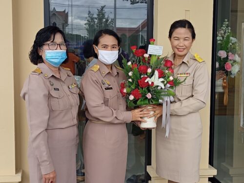 พมจ.ยโสธร ร่วมเป็นเกียรติในพิธีเปิดอาคารสำนักงานธนารักษ์พื้นที่ยโสธรแห่งใหม่ และร่วมพิธีเจริญพระพุทธมนต์ ทำบุญตักบาตรและเปิดป้ายอาคาร