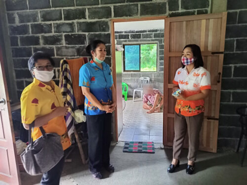 ลงพื้นที่ติดตามเยี่ยมบ้านผู้สูงอายุ ที่ได้รับการช่วยเหลือจากโครงการ Productive Welfare สวัสดิการเพื่อการพัฒนาและพึ่งตนเองอย่างยั่งยืน