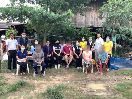 ข้าเยี่ยมบ้านผู้ป่วย ครอบครัวมีฐานะยากจน