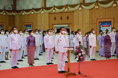 พม.โสธร ร่วมพิธีถวายเครื่องราชสักการะ วางพานพุ่ม และพิธีถวายพระพรชัยมงคล