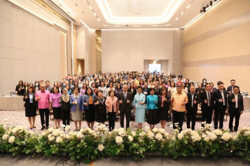 ร่วมประชุมเชิงปฏิบัติการ “การมอบนโยบายและขับเคลื่อนยุทธศาสตร์กระทรวงการพัฒนาสังคมและความมั่นคงของมนุษย์ ประจำปี 2566 สู่การปฏิบัติ”