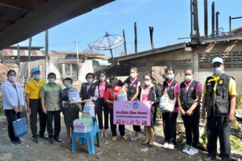 พม.ยโสธร ข่วยเหลือครอบครัวผู้ประสบอัคคีภัย